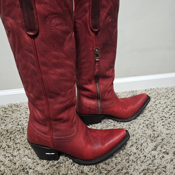 Red Western Cowboy Boots - Picture 2 of 7